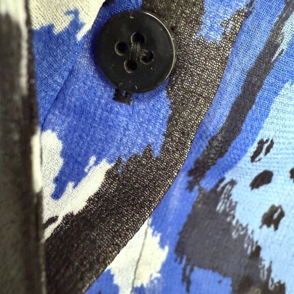 CHICO'S Trapunto Blouse Size 12 / L (Chicos 2) Blue Black Ikat Flowy Chiffon NWT - Picture 9 of 14